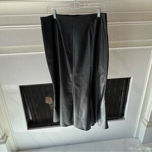 ZARA Elegant Black Skirt
